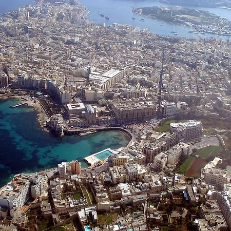 Strand Mansions Sliema Bagian luar foto