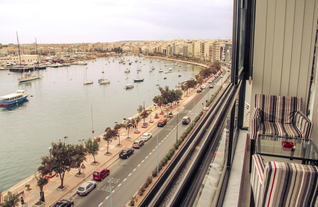 Strand Mansions Sliema Bagian luar foto