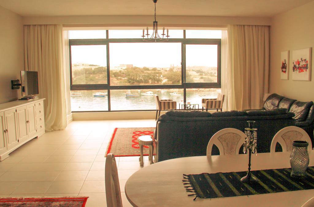 Strand Mansions Sliema Bagian luar foto